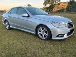 Silber Gebraucht 2011 Mercedes E220 Avantgarde Limousine | 12.590 € (Teuer)