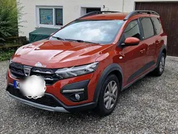 Braun Gebraucht 2022 Dacia Jogger Comfort Kombi | 15.999 € (Guter Preis)