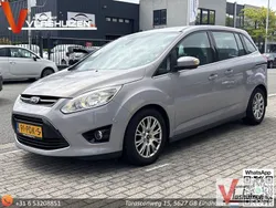 Grau Gebraucht 2011 Ford Grand C-Max Titanium Van / Kleinbus | 2.350 € (Superpreis)