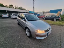 Silber Gebraucht 2005 Fiat Stilo Dynamic Kombi | 2.799 €