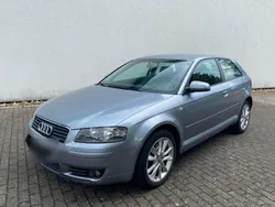 Grau Gebraucht 2003 Audi A3 Ambiente Kleinwagen | 2.000 € (Fairer Preis)