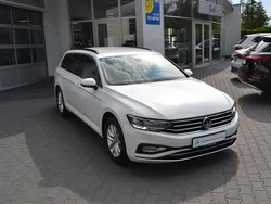 Weiß Gebraucht 2020 VW Passat Business Kombi | 20.980 € (Fairer Preis)