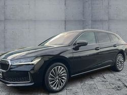 Onyxschwarz metallic Gebraucht 2024 Skoda Superb LAURIN & KLEMENT Kombi | 40.470 € (Teuer)