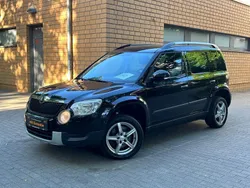 Schwarz Gebraucht 2010 Skoda Yeti Plus Edition SUV | 5.990 € (Etwas zu teuer)