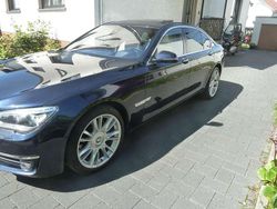 Blau Gebraucht 2015 BMW 730 Exclusive Limousine | 24.400 € (Fairer Preis)