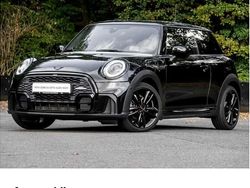 Schwarz Gebraucht 2022 Mini Cooper Clubman Classic Kombi | 23.890 € (Fairer Preis)