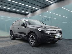 Schwarz Gebraucht 2024 VW Touareg IQ Drive SUV | 66.299 € (Etwas zu teuer)