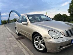 Gebraucht 2001 Mercedes C180 Elegance Limousine | 2.000 € (Fairer Preis)