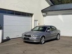 Silber Gebraucht 2002 Jaguar X-type Executive Limousine | 12.900 €