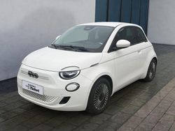 Weiß Gebraucht 2023 Fiat 500e Kleinwagen | 24.800 € (Etwas zu teuer)