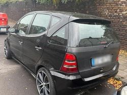 Schwarz Gebraucht 2003 Mercedes A210 Kleinwagen | 850 €