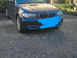 Blau Gebraucht 2009 BMW 118 Kleinwagen | 2.750 € (Guter Preis)