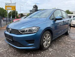 Blau Gebraucht 2015 VW Golf Sportsvan Comfortline Van / Kleinbus | 6.999 € (Guter Preis)