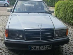 Silber Gebraucht 1991 Mercedes 190 Limousine | 6.000 €