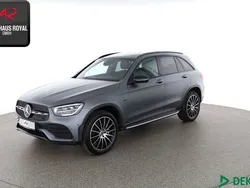 Grau Gebraucht 2021 Mercedes GLC300e AMG SUV | 41.880 € (Fairer Preis)