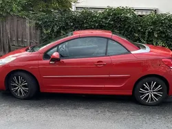 Rot Gebraucht 2010 Peugeot 207 Premium Cabrio | 3.000 € (Fairer Preis)