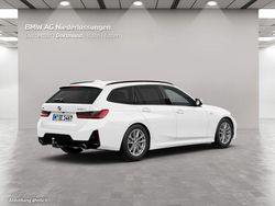Weiß Gebraucht 2025 BMW 330 Comfort Edition Kombi | 53.999 € (Teuer)