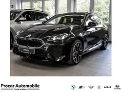 Schwarz Neu 2025 BMW 120 Performance Kleinwagen | 49.990 €