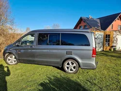 Grau Gebraucht 2018 Mercedes Vito Marco Polo Van / Kleinbus | 45.000 €
