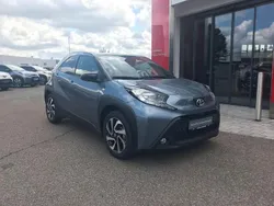 Grau Gebraucht 2024 Toyota Aygo Pulse Kleinwagen | 14.890 € (Fairer Preis)