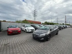 Grau Gebraucht 2011 Opel Astra Design Edition Limousine | 5.500 € (Etwas zu teuer)