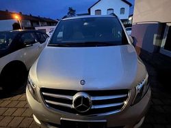 Gebraucht 2017 Mercedes V250 Van / Kleinbus | 40.000 € (Etwas zu teuer)