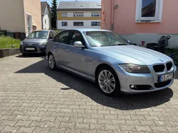 Blau Gebraucht 2010 BMW 320 Sport Line Limousine | 5.900 € (Guter Preis)