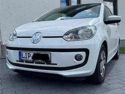 Weiß Gebraucht 2014 VW up! Kleinwagen | 6.500 € (Etwas zu teuer)