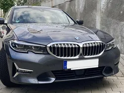 Grau Gebraucht 2019 BMW 320 Luxury Line Limousine | 25.500 € (Guter Preis)
