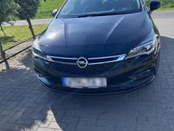 Schwarz Gebraucht 2019 Opel Astra Edition Limousine | 12.500 € (Etwas zu teuer)