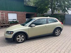 Beige Gebraucht 2006 Volvo C30 Momentum Kleinwagen | 1.900 € (Fairer Preis)