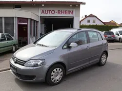 Grau Gebraucht 2009 VW Golf Plus Cross Comfortline Van / Kleinbus | 3.300 € (Superpreis)