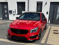 Rot Gebraucht 2013 Mercedes CLA45 AMG AMG Coupé | 16.499 €