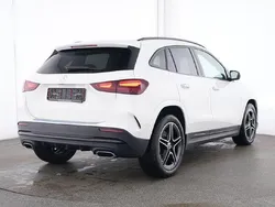 Weiß Gebraucht 2024 Mercedes GLA220 Advanced Plus SUV | 42.990 € (Guter Preis)