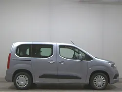 Grau Gebraucht 2020 Opel Combo Life Edition Van / Kleinbus | 10.780 € (Fairer Preis)