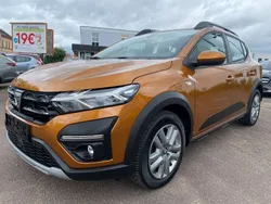 Orange Gebraucht 2021 Dacia Sandero Stepway Kleinwagen | 12.999 € (Fairer Preis)