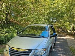 Silber Gebraucht 2006 Chrysler Voyager Van / Kleinbus | 600 €