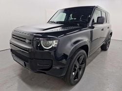 Santorini black Gebraucht 2025 Land Rover Defender SE Dynamic SUV | 79.850 € (Guter Preis)