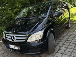 Schwarz Gebraucht 2011 Mercedes Viano Edition Van / Kleinbus | 17.200 € (Guter Preis)