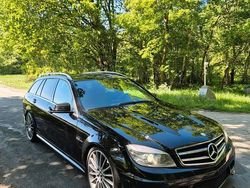Schwarz Gebraucht 2011 Mercedes C63 AMG AMG Kombi | 37.990 €