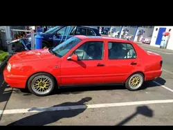 Rot Gebraucht 1998 VW Vento Limousine | 5.550 €