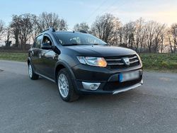 Schwarz Gebraucht 2014 Dacia Sandero Stepway Kleinwagen | 3.200 € (Etwas zu teuer)