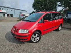 Rot Gebraucht 2002 VW Sharan Van / Kleinbus | 1.999 € (Fairer Preis)