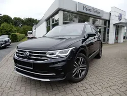 Schwarz Gebraucht 2023 VW Tiguan Elegance SUV | 41.490 € (Teuer)