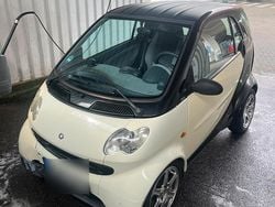Gelb Gebraucht 2005 Smart ForTwo Coupé Coupé | 1.500 € (Superpreis)