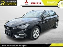 Mitternachtsschwarz Gebraucht 2024 Seat Leon FR Kombi | 28.990 € (Fairer Preis)