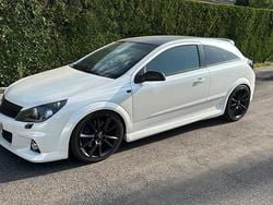 Gebraucht 2017 Opel Astra GTC OPC Coupé | 4.200 €