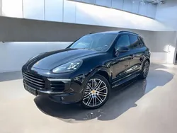Schwarz Gebraucht 2017 Porsche Cayenne S Platinum Edition SUV | 41.799 € (Fairer Preis)