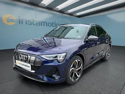 Blau Gebraucht 2022 Audi e-tron S-Line SUV | 42.399 € (Fairer Preis)