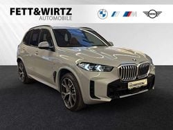 Brooklyn grau metallic Gebraucht 2025 BMW X5 M Sport SUV | 87.787 € (Superpreis)